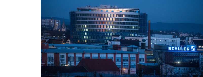 The soon-to-be-completed technological center in Göppingen, the Schuler Innovation Tower, accounted for around half of capital expenditures totaling € 45.8 million.