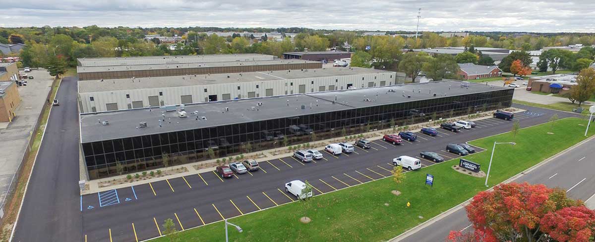 The proximity of the new facilities to the Grand Rapids airport lets the North America team at Schwarze-Robitec respond even faster.